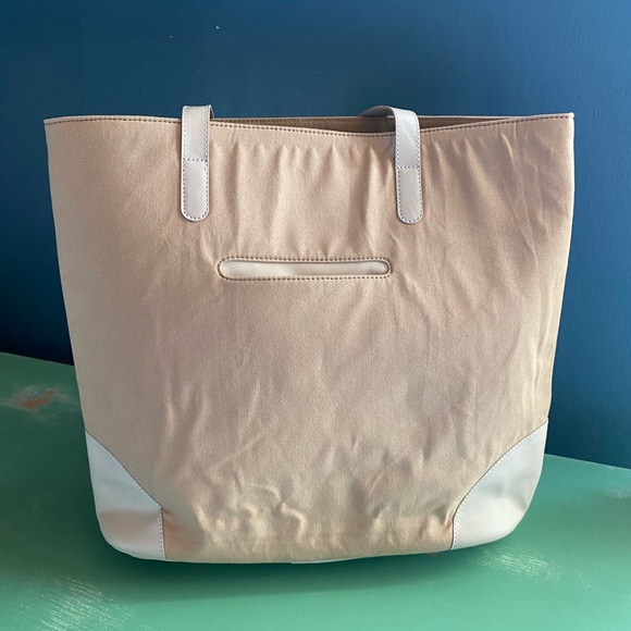 October Jaipur Handmade Totebag - Picture 3 of 8